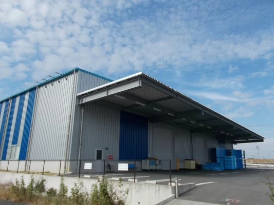 物流倉庫の画像